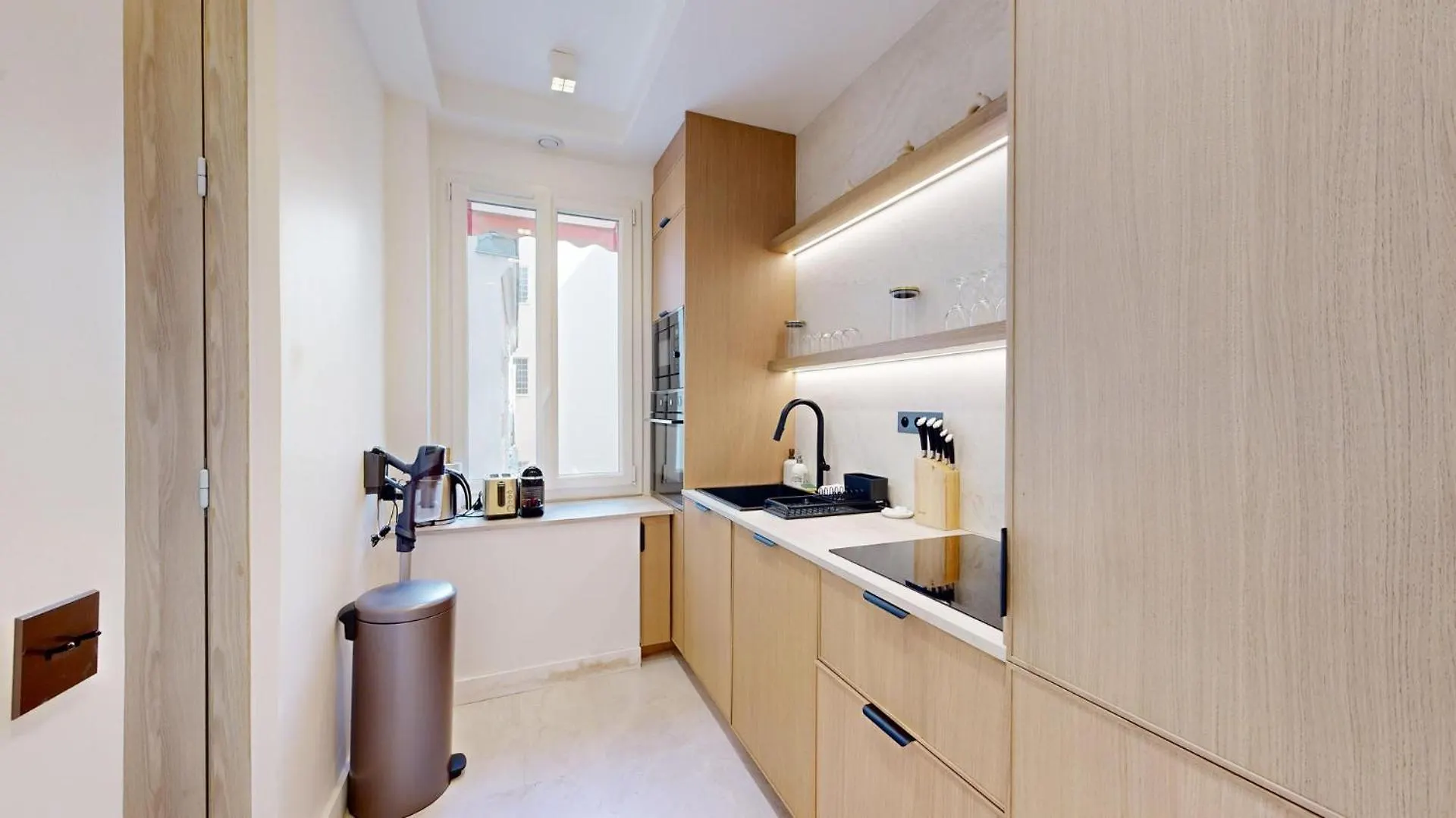 358 Madeleine - Superbe A Appartement *