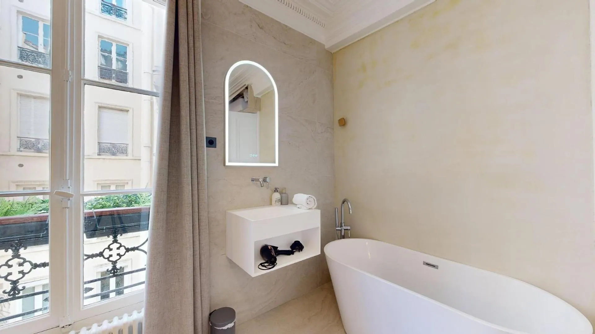 Apartment 358 Madeleine - Superbe A Paris